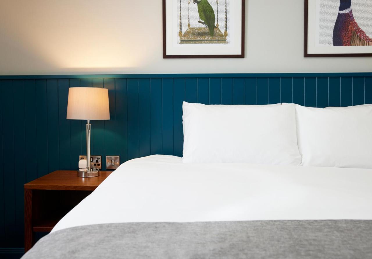 The Caledonian Hotel Leven  ภายนอก รูปภาพ