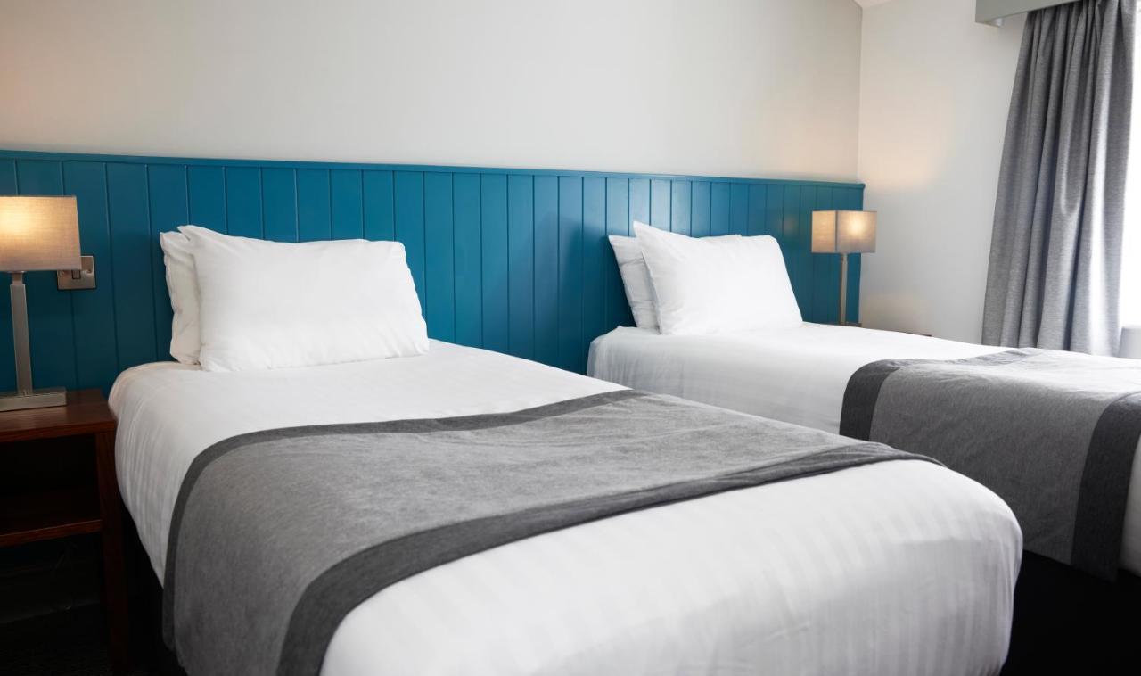 The Caledonian Hotel Leven  ภายนอก รูปภาพ