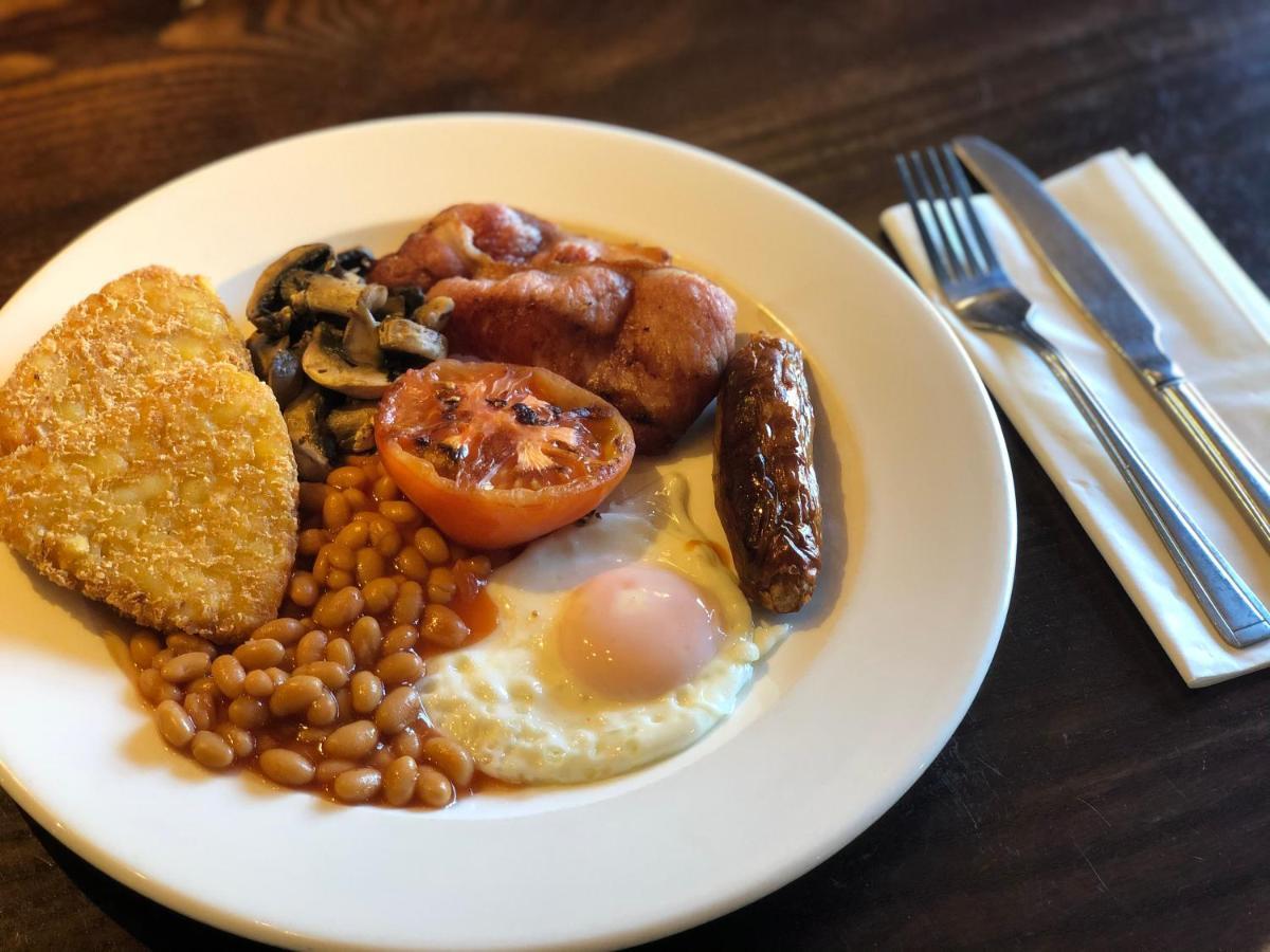The Caledonian Hotel Leven  ภายนอก รูปภาพ